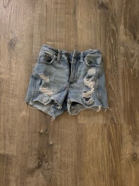 Holster jean shorts size 24